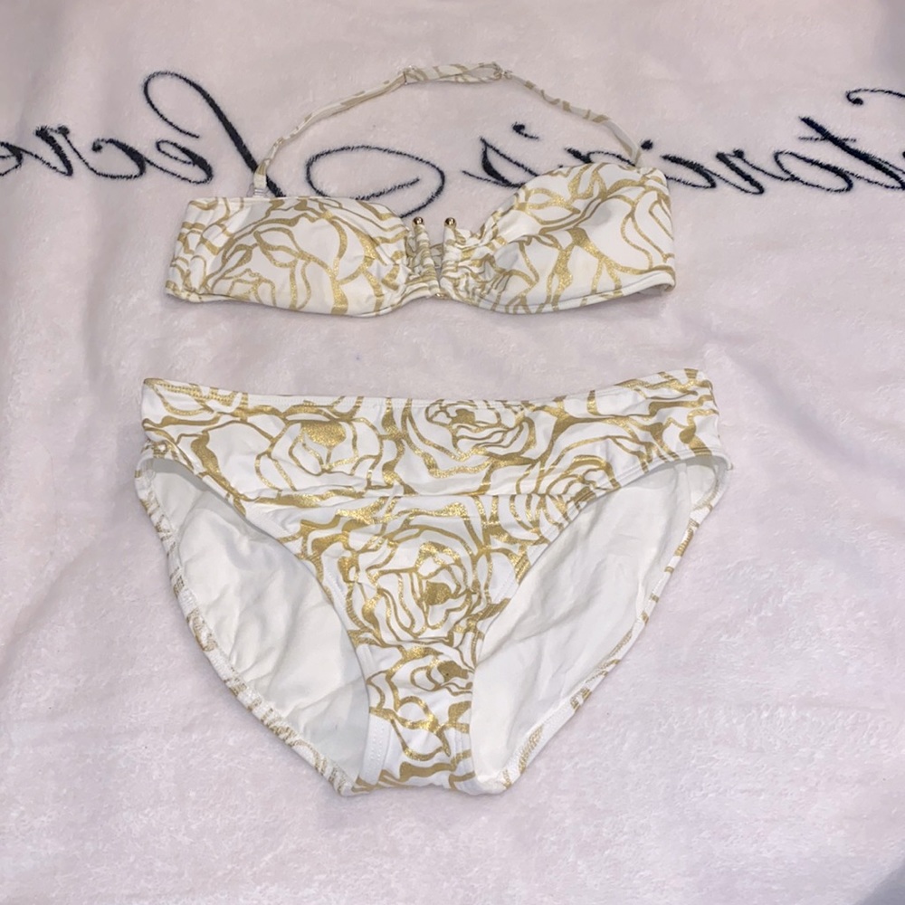 Gold & White Swimsuit 🤍💛